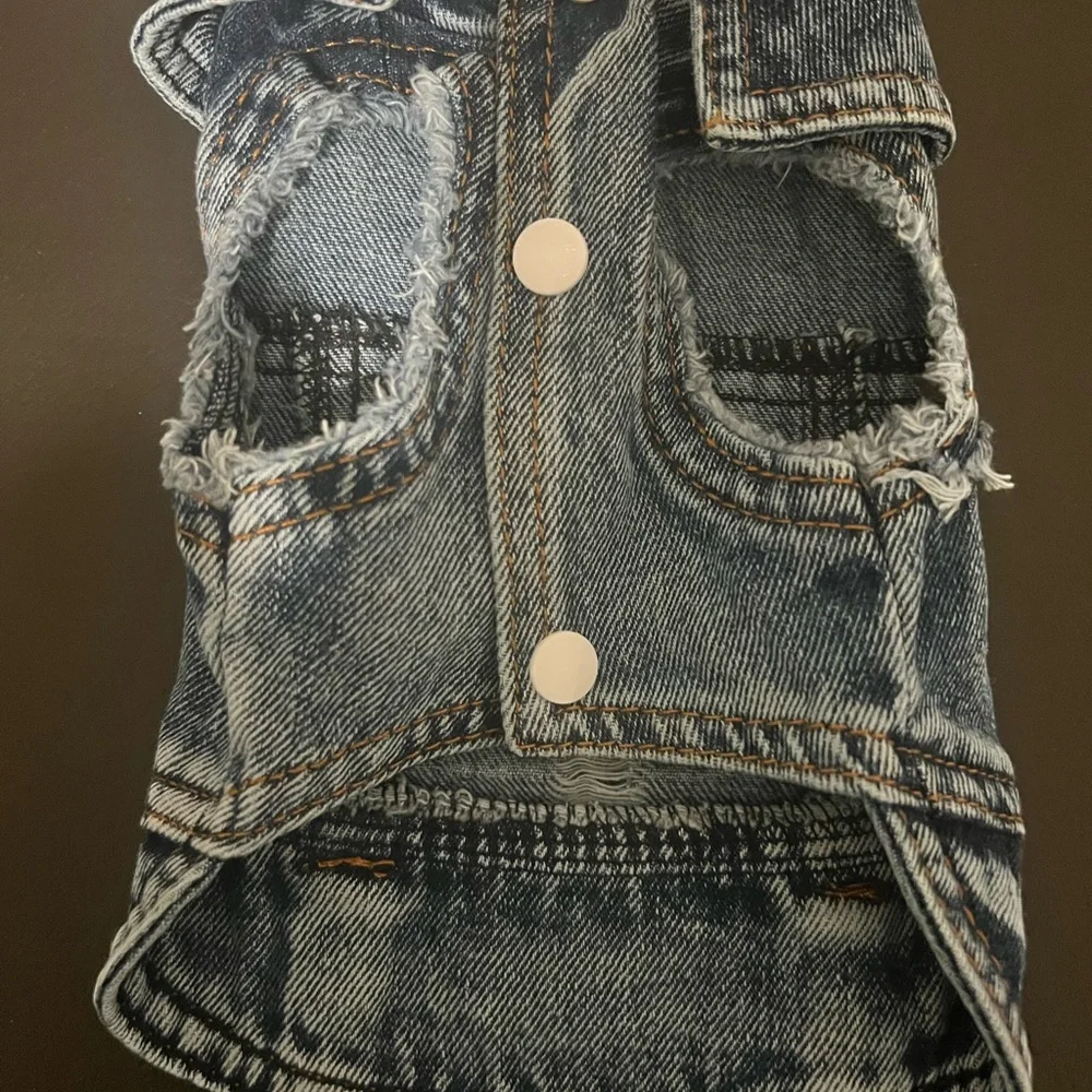 DENIM XS Dog or Puppy Vest [3 - 6 Pounds SMALL BREED] + Snap Button Closure NWOT
